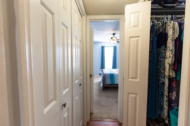 100 Deerpoint Ln, Hendersonville, TN 37075