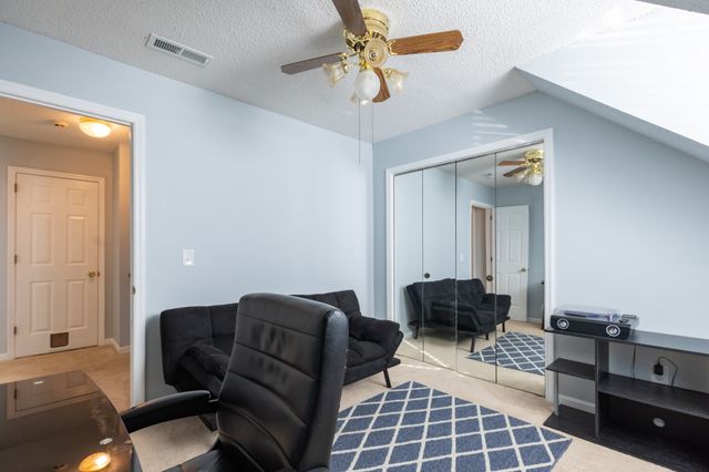 100 Deerpoint Ln, Hendersonville, TN 37075