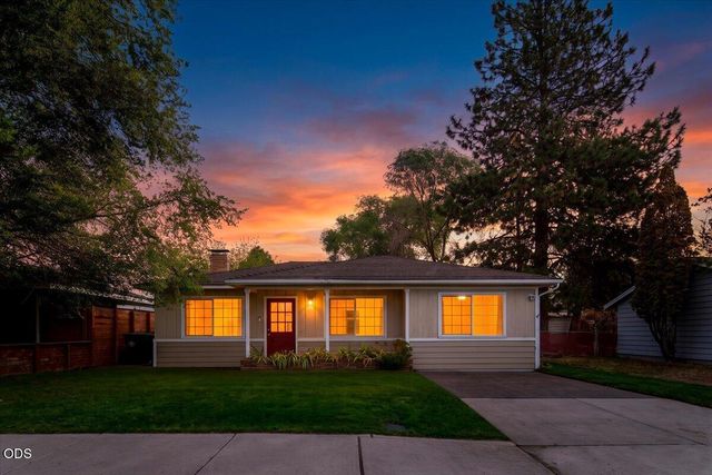 914 SW 15th Street, Redmond, OR 97756