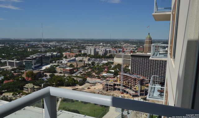 610 E Market St Unit 2803, San Antonio, TX 78205