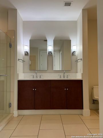 610 E Market St Unit 2803, San Antonio, TX 78205