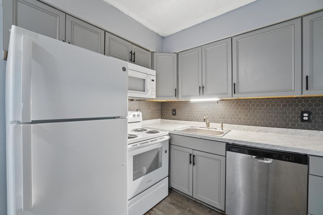 2254 Perkins Court, P, Columbus, OH 43229