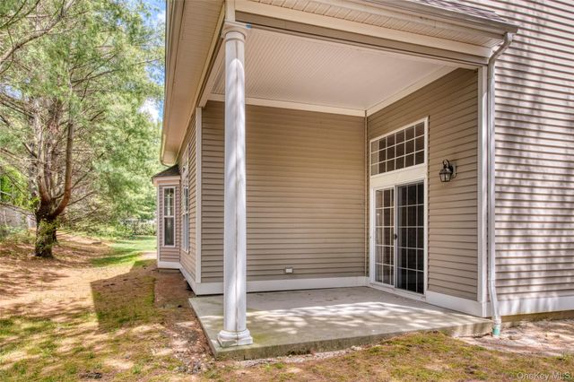 177 Melody Court, Eastport, NY 11941