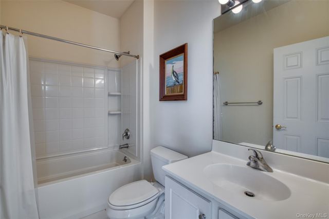 177 Melody Court, Eastport, NY 11941