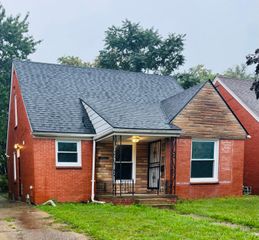 11566 Sanford Avenue, Detroit, MI 48205