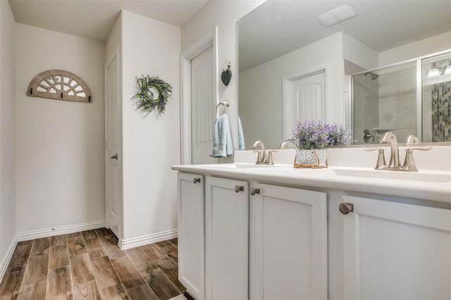 1203 Timberfalls Drive, Anna, TX 75409