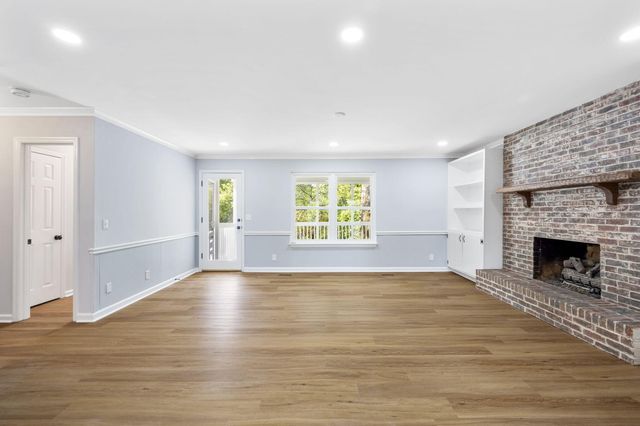 1639 Colonial Shores Drive, Hixson, TN 37343