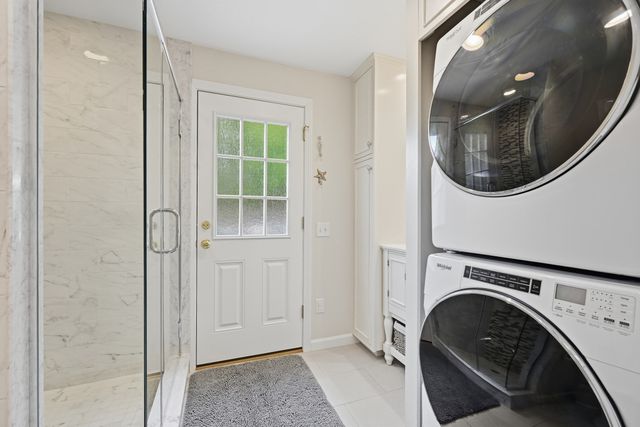 3 Russell Dr, Harwich, MA 02645