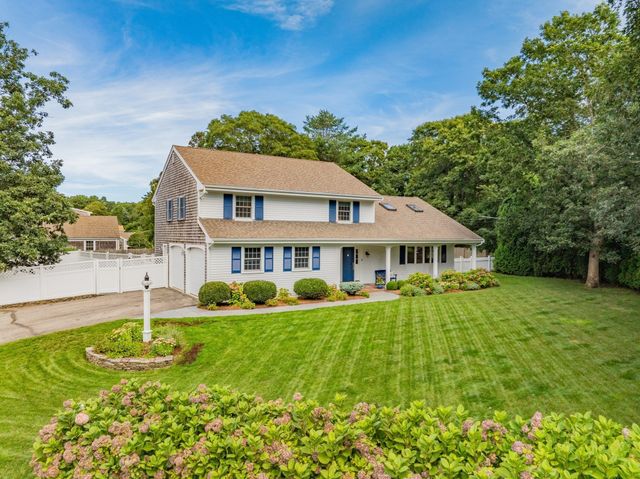 3 Russell Dr, Harwich, MA 02645