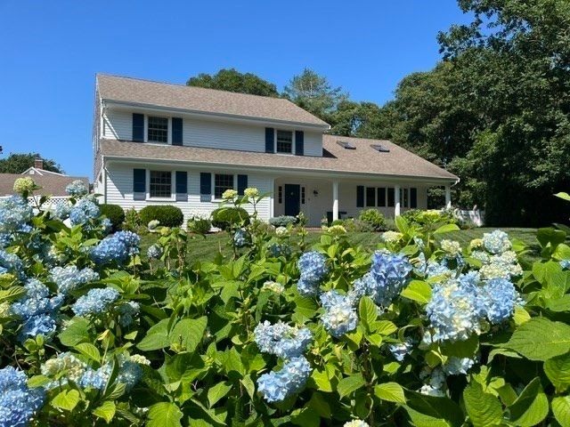 3 Russell Dr, Harwich, MA 02645