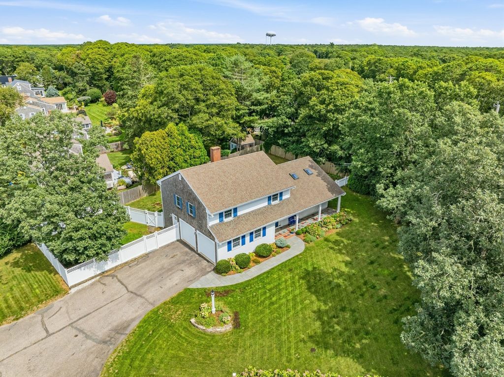 3 Russell Dr, Harwich, MA 02645
