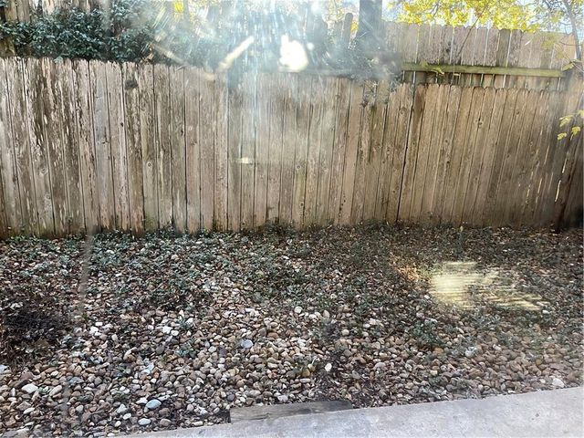 4305 Acropolis CT B, Austin, TX 78759