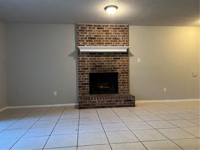 4305 Acropolis CT B, Austin, TX 78759