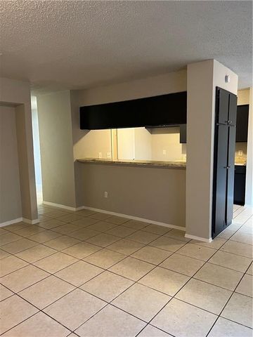 4305 Acropolis CT B, Austin, TX 78759