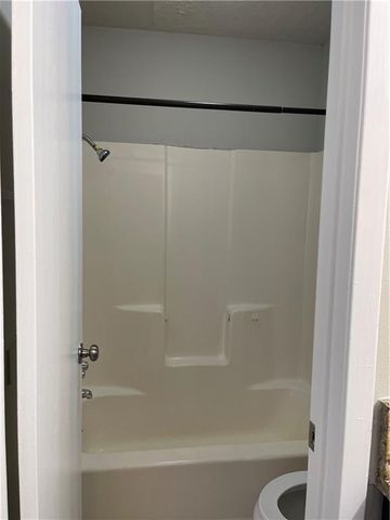 4305 Acropolis CT B, Austin, TX 78759