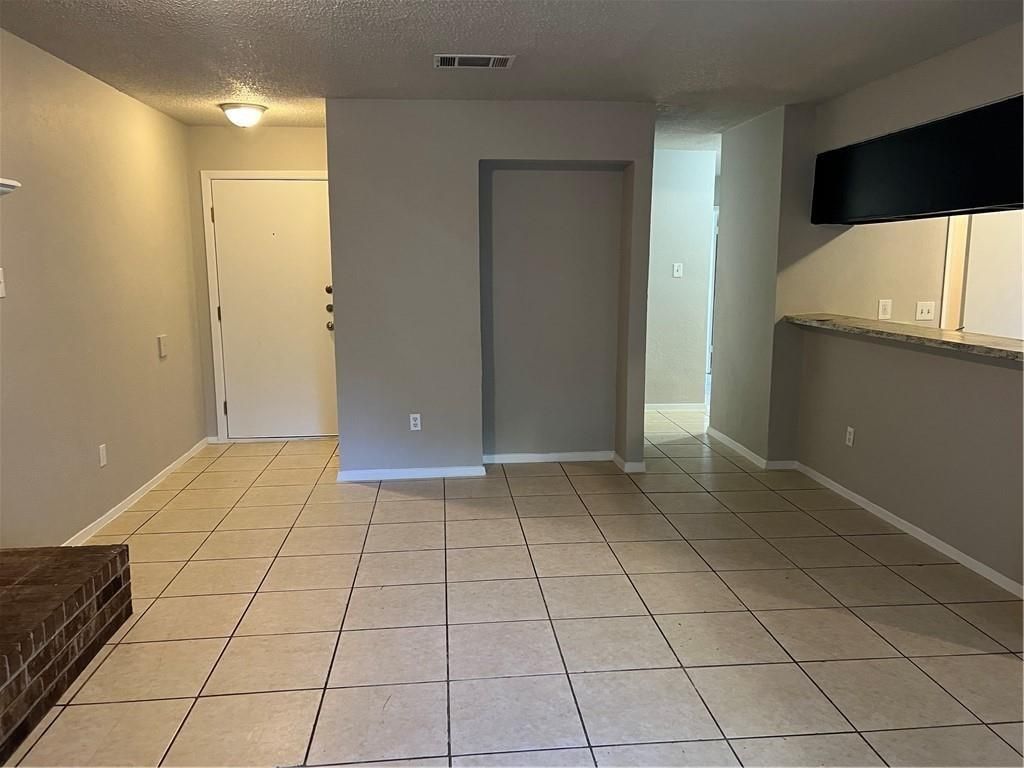 4305 Acropolis CT B, Austin, TX 78759