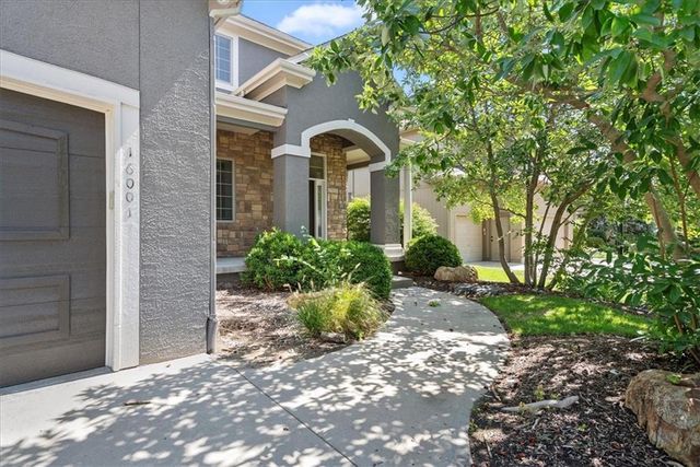 16001 Ballentine Street, Overland Park, KS 66221