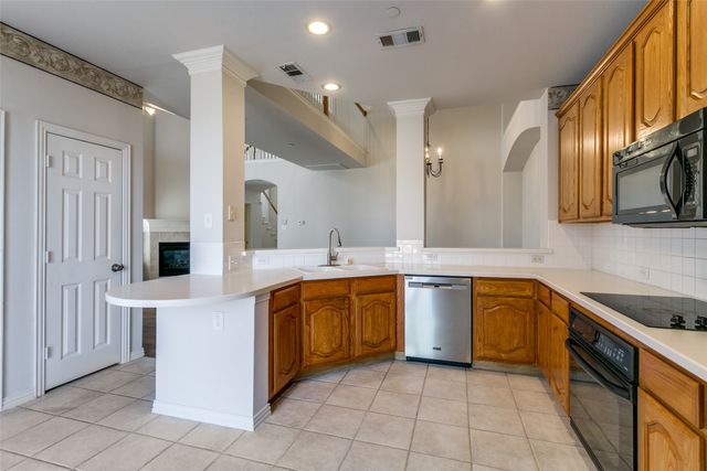 511 Poplar Lane, Irving, TX 75063