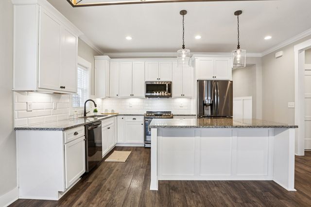 3436 Caroline Farms Dr, Murfreesboro, TN 37129