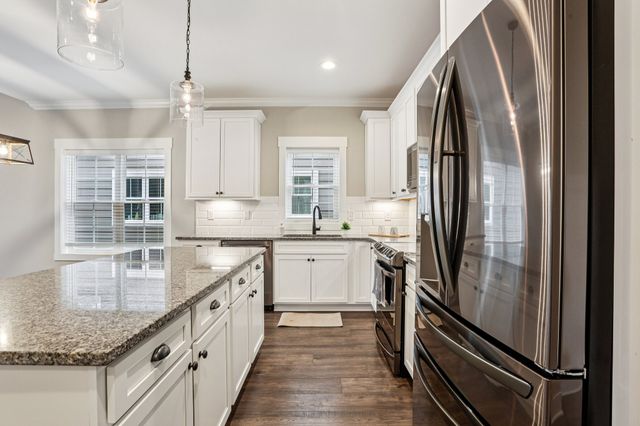 3436 Caroline Farms Dr, Murfreesboro, TN 37129