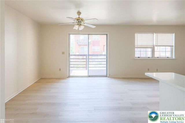 1464 Cedar Crest Avenue 18, South Whitehall Twp, PA 18104