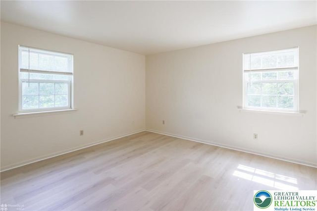 1464 Cedar Crest Avenue 18, South Whitehall Twp, PA 18104