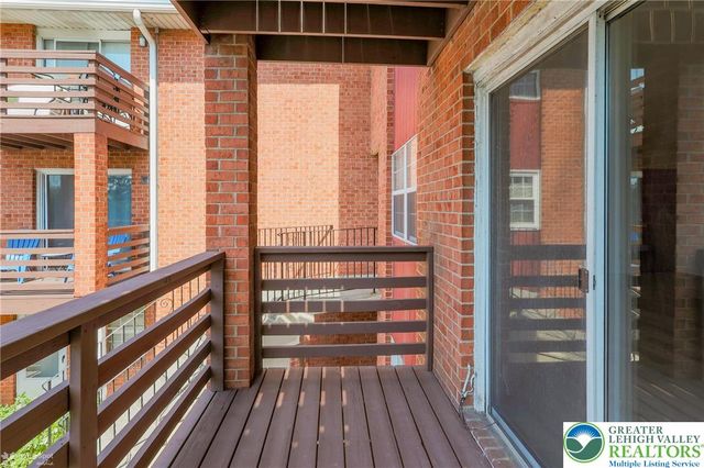 1464 Cedar Crest Avenue 18, South Whitehall Twp, PA 18104