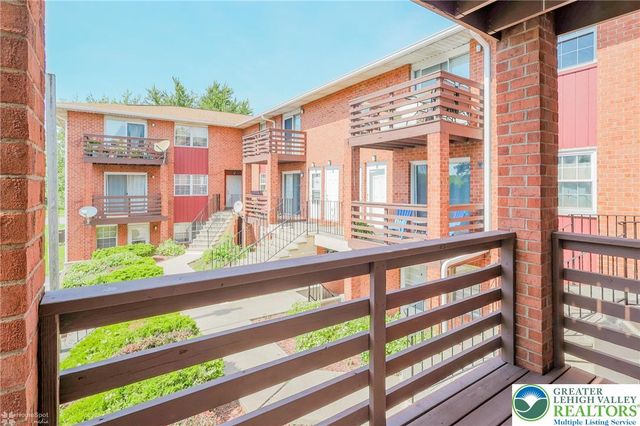 1464 Cedar Crest Avenue 18, South Whitehall Twp, PA 18104