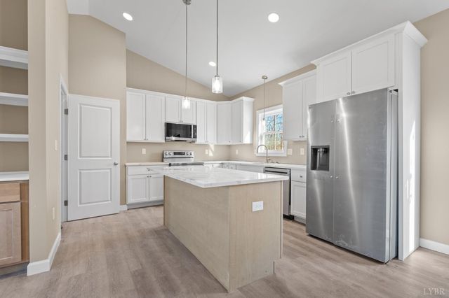 1720 Oak Ridge Road, Appomattox, VA 24522