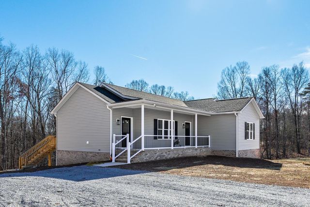 1720 Oak Ridge Road, Appomattox, VA 24522