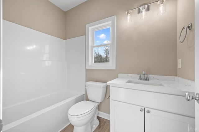 1720 Oak Ridge Road, Appomattox, VA 24522