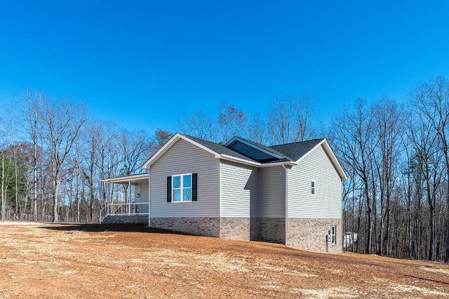 1720 Oak Ridge Road, Appomattox, VA 24522