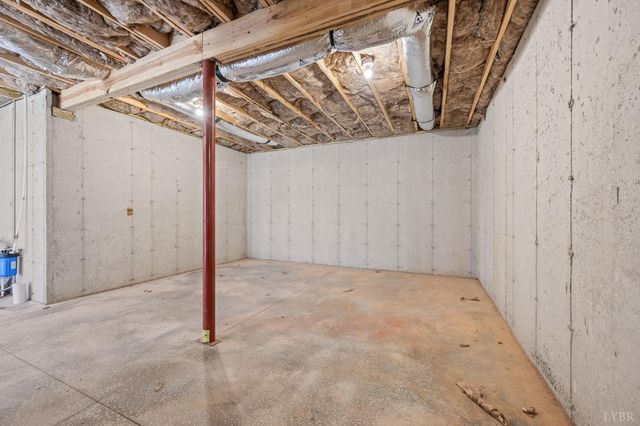 1720 Oak Ridge Road, Appomattox, VA 24522