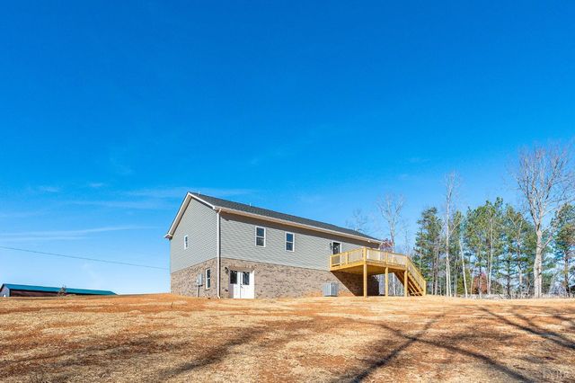 1720 Oak Ridge Road, Appomattox, VA 24522