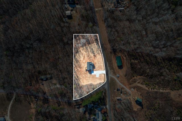 1720 Oak Ridge Road, Appomattox, VA 24522