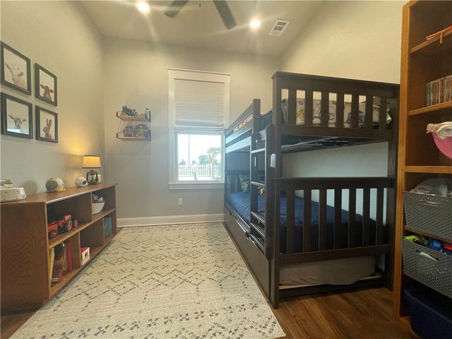 1694 Henry Prairie Road, Franklin, TX 77856