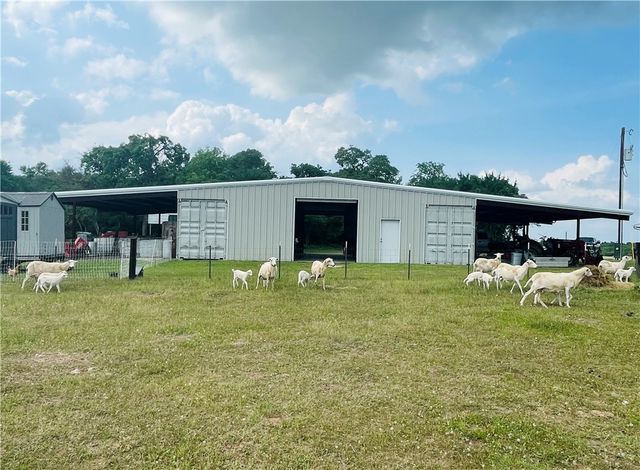 1694 Henry Prairie Road, Franklin, TX 77856