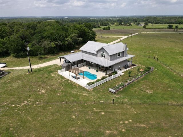 1694 Henry Prairie Road, Franklin, TX 77856