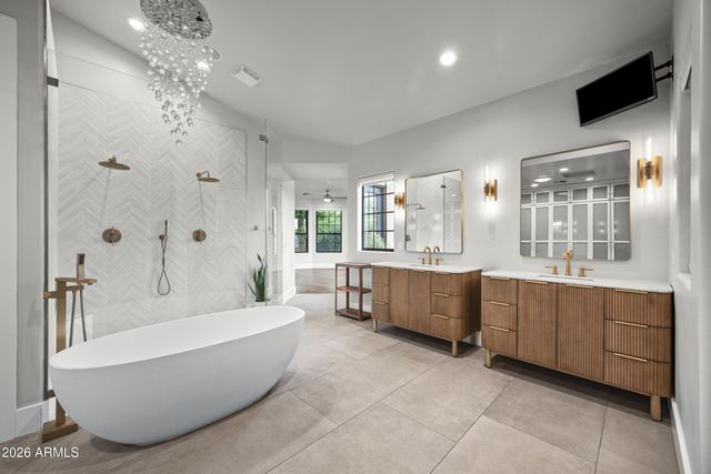 12671 S HONAH LEE Court, Phoenix, AZ 85044