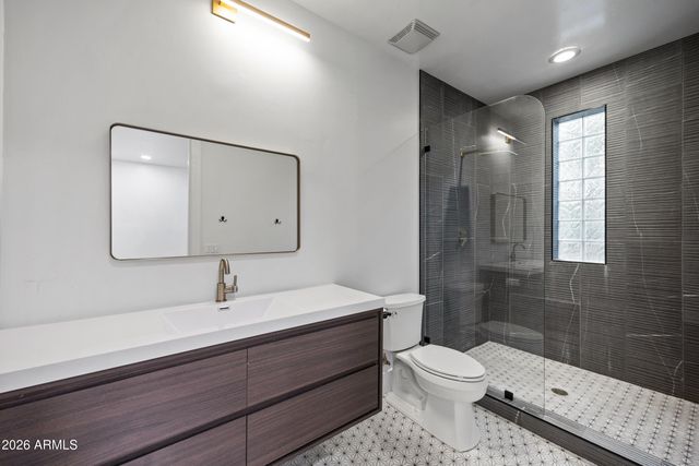 12671 S HONAH LEE Court, Phoenix, AZ 85044