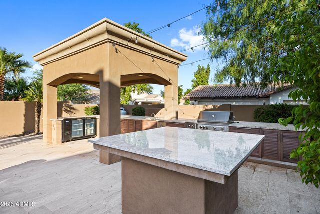 12671 S HONAH LEE Court, Phoenix, AZ 85044
