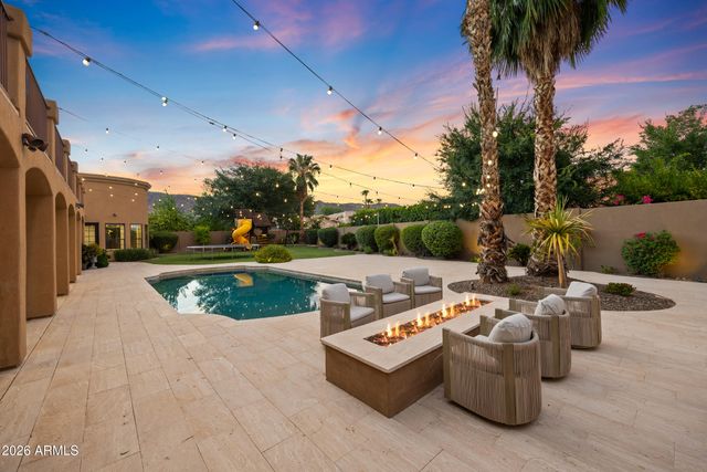 12671 S HONAH LEE Court, Phoenix, AZ 85044