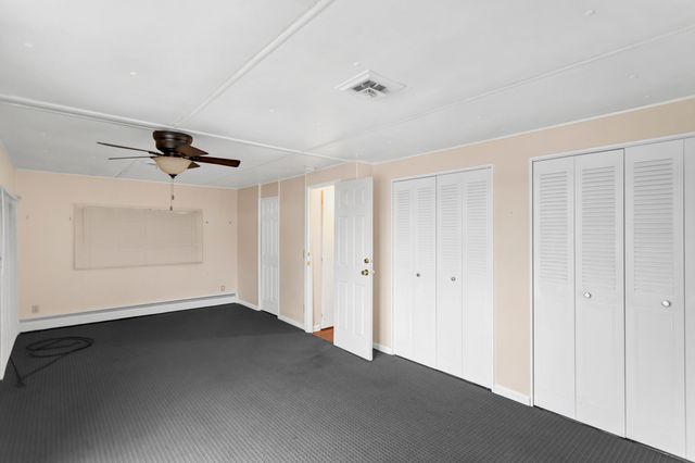 1053 Lakeview Road, Elgin, IL 60123