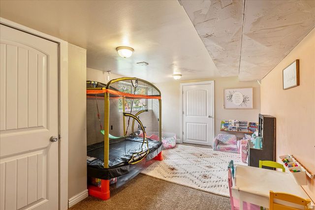 6075 S 2125 W, Roy, UT 84067