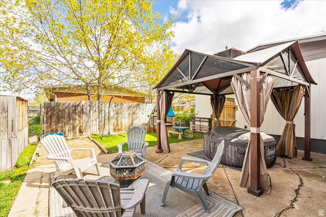 6075 S 2125 W, Roy, UT 84067