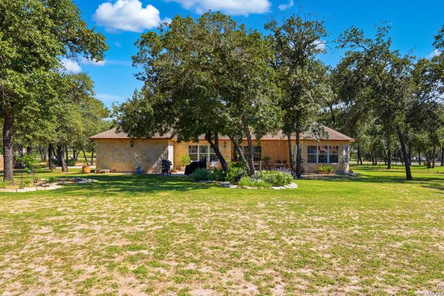228 county road 6864, Natalia, TX 78059