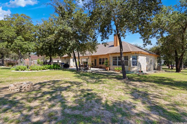 228 county road 6864, Natalia, TX 78059