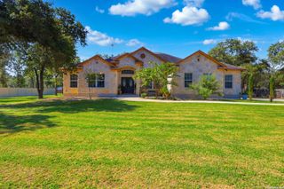 228 county road 6864, Natalia, TX 78059