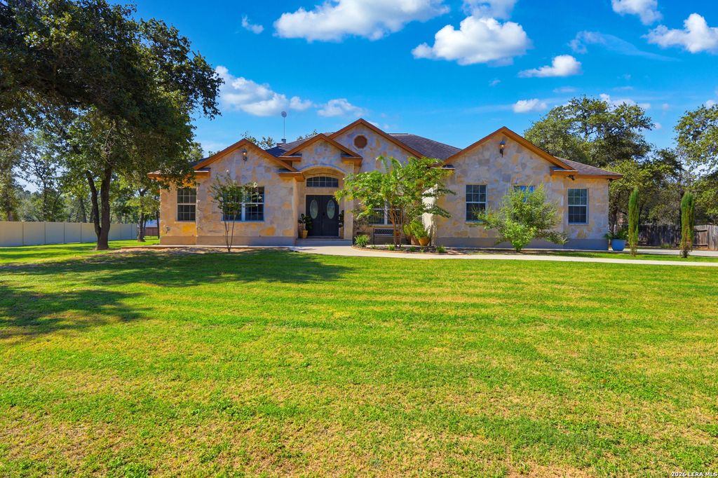 228 county road 6864, Natalia, TX 78059