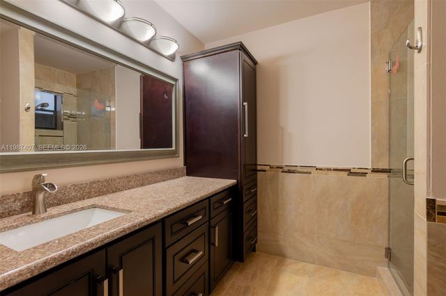 23318 SW 55th Way B, Boca Raton, FL 33433